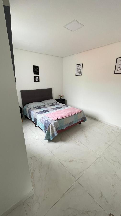 Lindo Apartamento Com 2 Quartos Prox Ao Jardim Botanico E Aeroporto Curitiba Kültér fotó